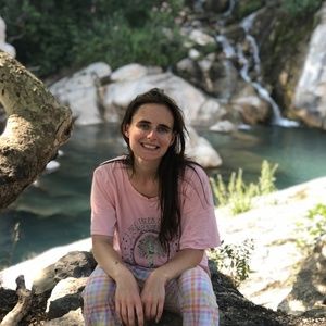 Meet your Posher, Abigail